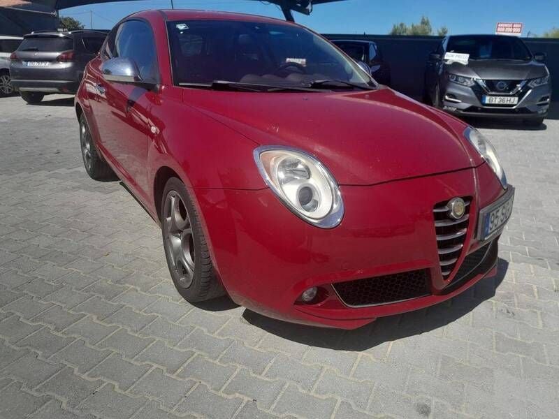Usado Alfa Romeo MiTo Distinctive 95 HP (69 kW) 2011 Vermelho Citadino