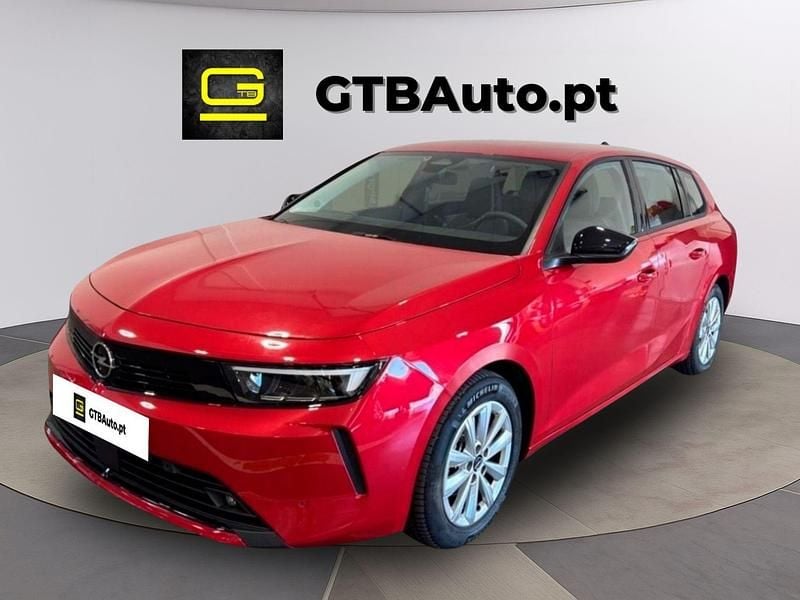 Vermelho Usado 2024 Opel Astra Carrinha | € 22.999 (Preço justo) - Imagem 1/4