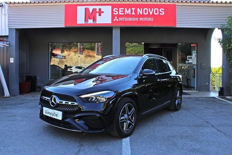 Preto Usado 2023 Mercedes GLA180 AMG line SUV | € 43.900 (Preço justo) - Imagem 1/4