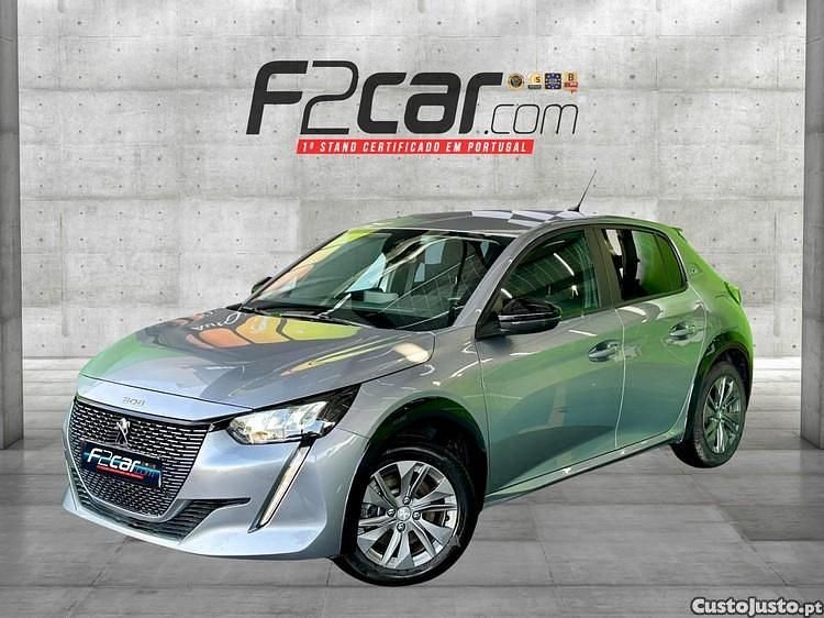 Cinza Usado 2023 Peugeot e-208 Active Citadino | € 19.990 (Preço justo) - Imagem 1/1