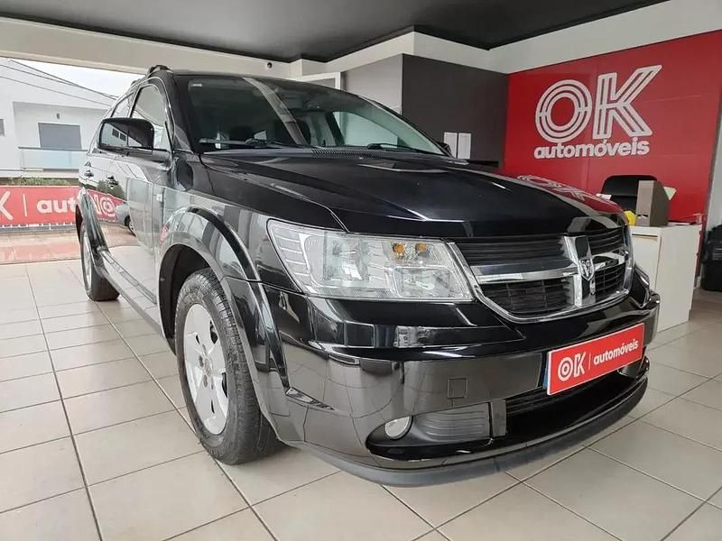 Usado Dodge Journey SXT 140 HP (102 kW) 2010 Preto SUV