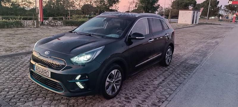 Usado 2019 Kia e-Niro SUV | € 15.450 (Caro) - Imagem 1/4