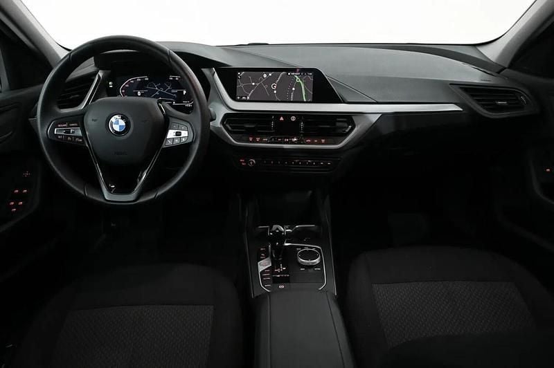 Usado BMW 116 109 HP (80 kW) 2024 Preto Citadino