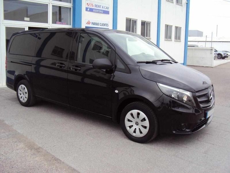 Preto Usado 2018 Mercedes Vito Monovolume | € 36.500 (Caro) - Imagem 1/4
