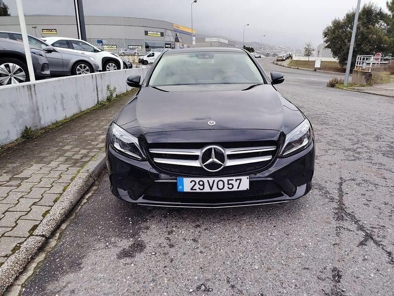 Usado Mercedes C220 197 HP (144 kW) 2018 Sedan