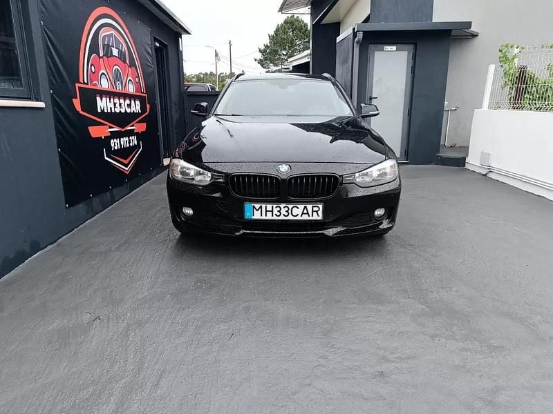 Preto Usado 2012 BMW 318 Carrinha | € 12.890 - Imagem 1/4