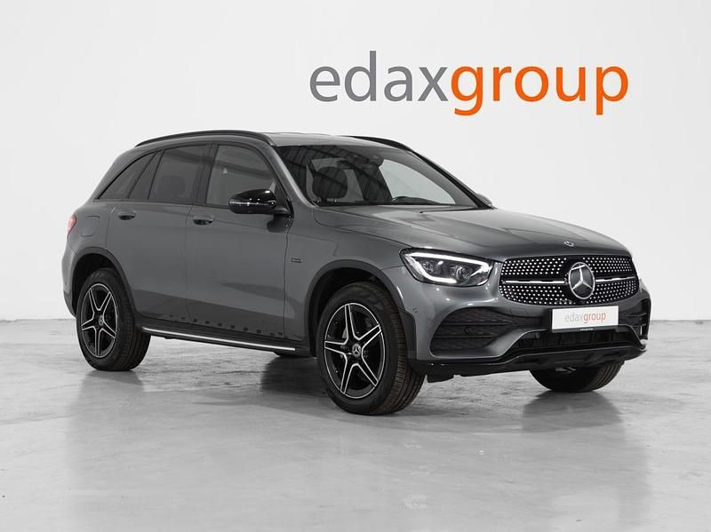 Cinza Usado 2021 Mercedes GLC300 AMG line SUV | € 39.990 (Super Preço) - Imagem 1/4