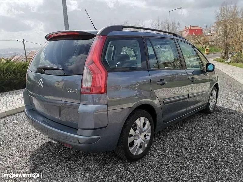Usado Citroën C4 Picasso 109 HP (80 kW) 2008 Cinzento Monovolume