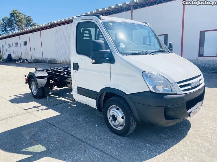 Branco Usado 2006 Iveco Daily | € 25.000 - Imagem 1/1