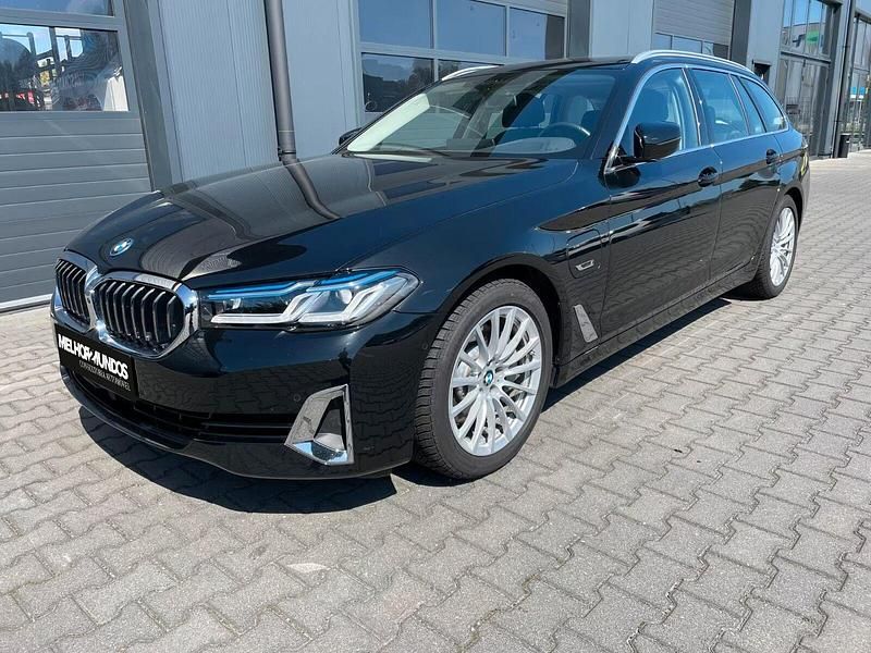 Preto Usado 2024 BMW 530 Carrinha | € 49.990 (Preço justo) - Imagem 1/4