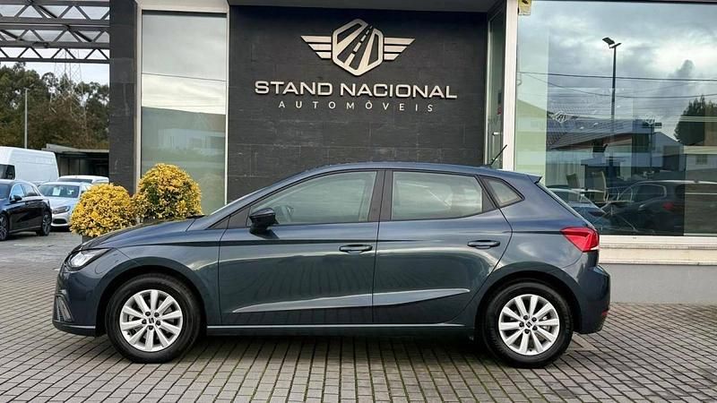 Usado Seat Ibiza Style 95 HP (69 kW) 2022 Cinza Citadino