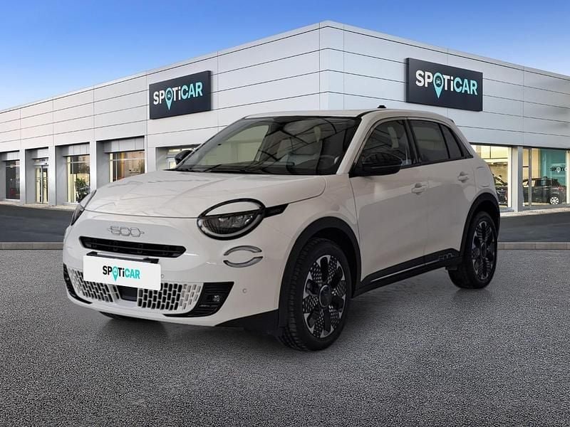 Branco Usado 2024 Fiat 600 La Prima SUV | € 25.500 (Super Preço) - Imagem 1/3