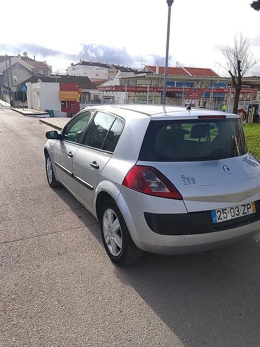 Usado 2005 Renault Mégane II Sedan | € 1.700 (Bom preço) - Imagem 1/4