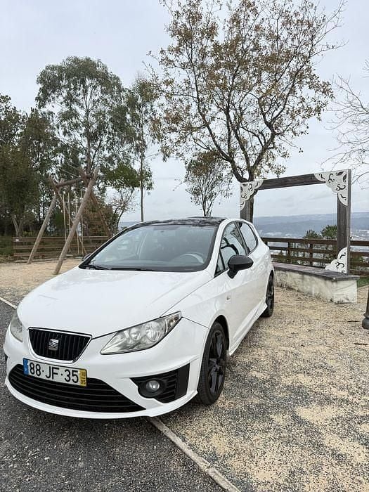 Usado 2010 Seat Ibiza Sedan | € 5.500 (Preço justo) - Imagem 1/4
