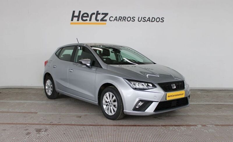 Azul Usado 2023 Seat Ibiza Style | € 13.890 (Bom preço) - Imagem 1/4