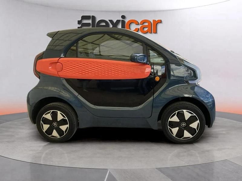 Usado XEV Yoyo 14 kW (20 HP) 2022 Azul Citadino