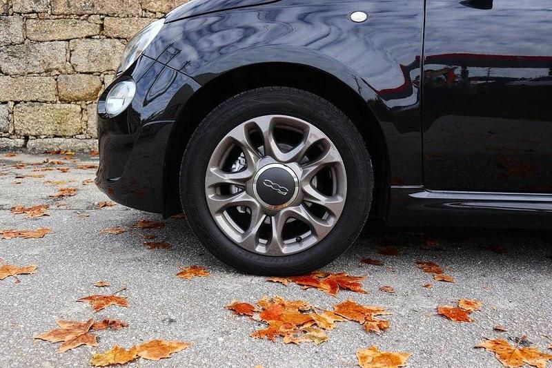 Usado Fiat 500C Connect 70 HP (51 kW) 2021 Preto Cabrios