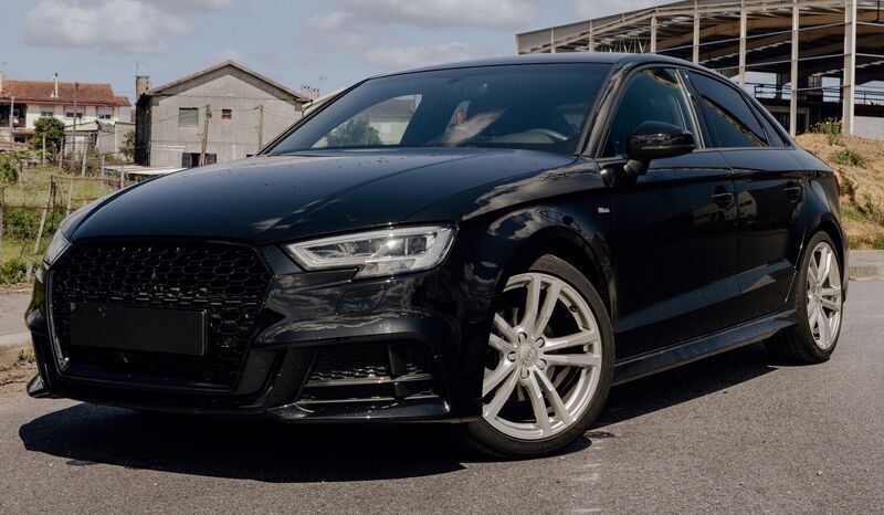 Preto Usado 2019 Audi A3 S-Line Sedan | € 21.990 (Preço elevado) - Imagem 1/4