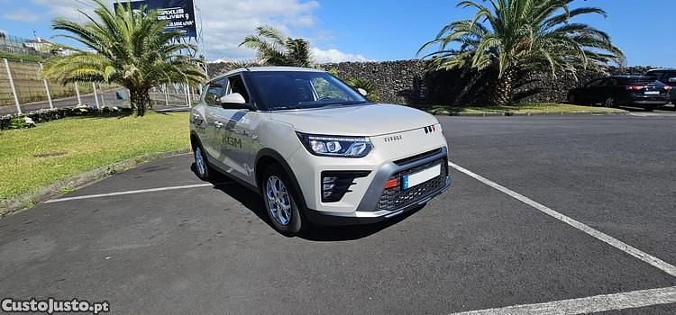 Branco Usado 2025 Ssangyong Tivoli SUV | € 23.000 - Imagem 1/1