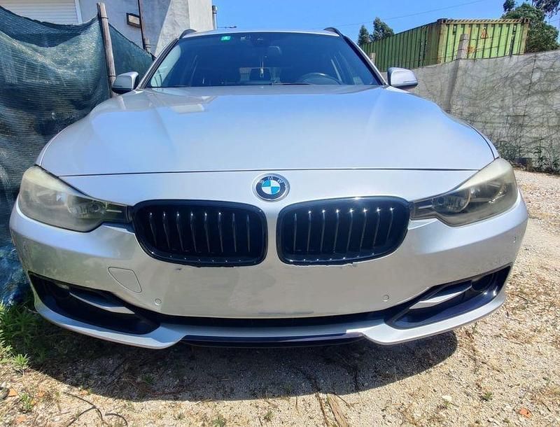 Usado 2013 BMW 318 M Sport Sedan | € 16.000 (Caro) - Imagem 1/4