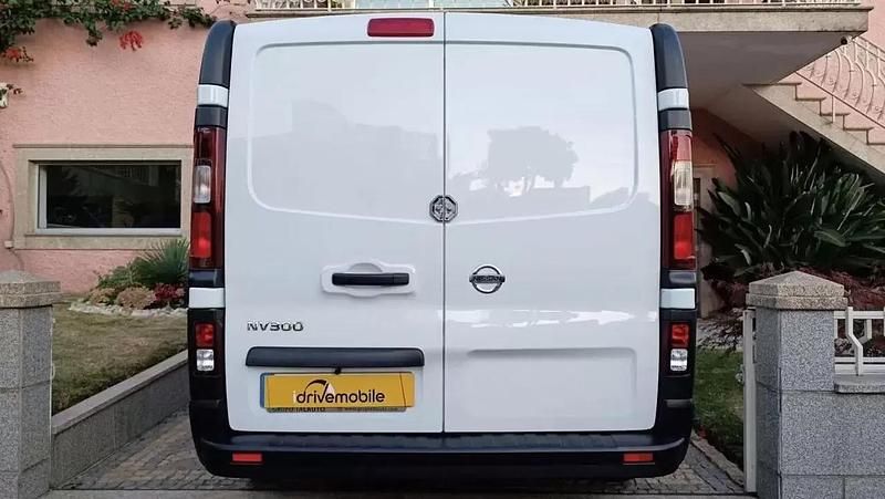 Usado Nissan NV300 95 HP (69 kW) 2020 Branco Van