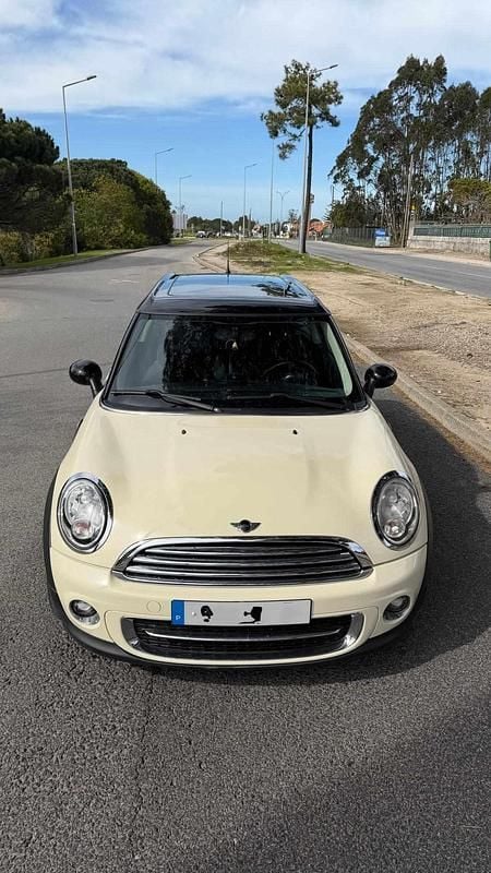 Usado Mini Cooper D Clubman 112 HP (82 kW) 2011 Branco Carrinha