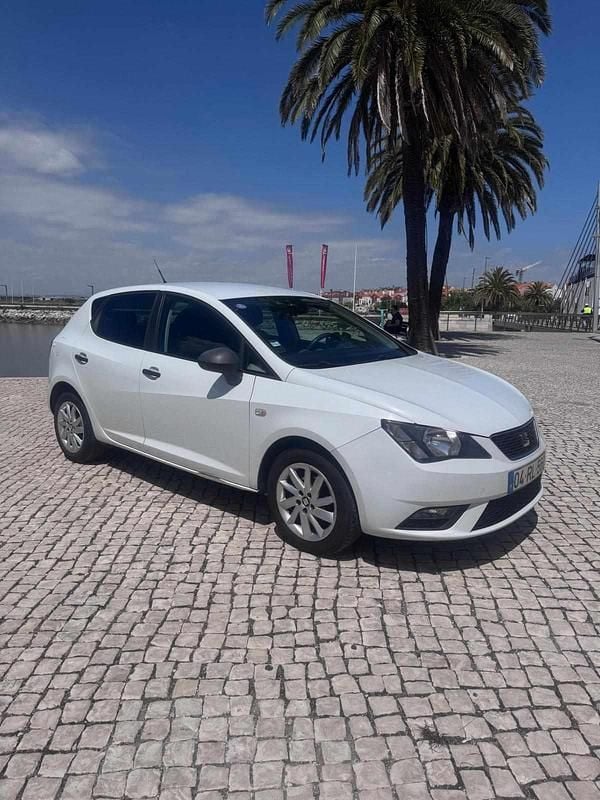 Branco Usado 2016 Seat Ibiza Citadino | € 6.999 (Super Preço) - Imagem 1/4