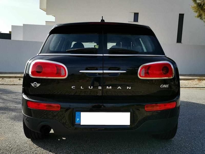 Usado Mini Clubman 102 HP (75 kW) 2017 Preto Carrinha