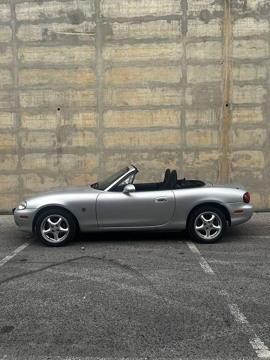 Usado Mazda MX5 110 HP (80 kW) 2003 Cabrios