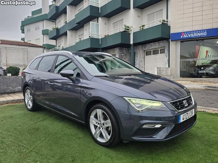 Cinza Usado 2020 Seat Leon FR Carrinha | € 16.950 (Preço justo) - Imagem 1/1