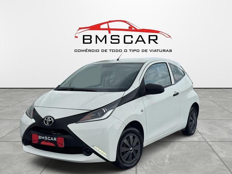 Branco Usado 2017 Toyota Aygo Citadino | € 7.999 (Bom preço) - Imagem 1/4