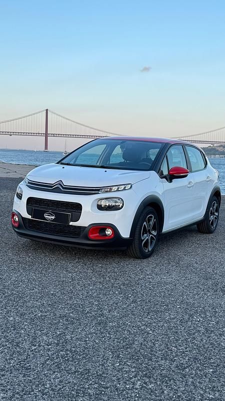 Branco Usado 2018 Citroën C3 Feel Citadino | € 13.250 (Preço justo) - Imagem 1/4