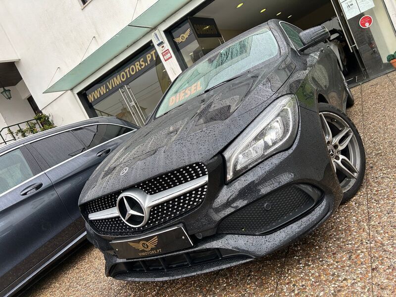 Preto Usado 2018 Mercedes CLA180 Shooting Brake AMG line Carrinha | € 19.950 (Preço justo) - Imagem 1/4