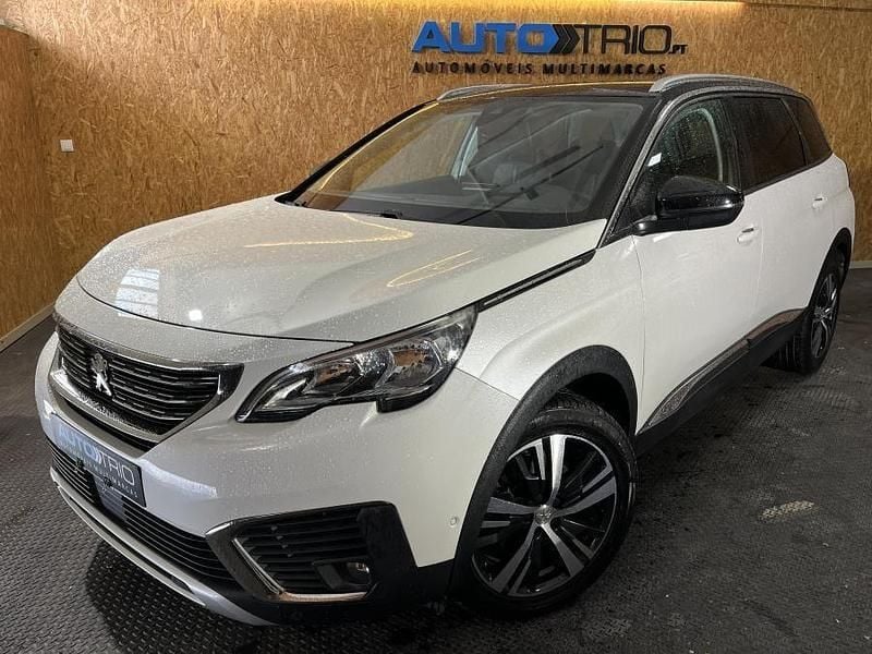 Branco Usado 2018 Peugeot 5008 Monovolume | € 19.500 (Preço justo) - Imagem 1/4