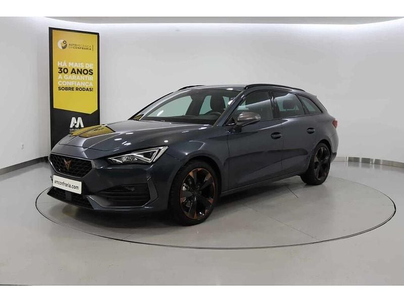 Usado Cupra Leon 150 HP (110 kW) 2023 Cinzento Carrinha