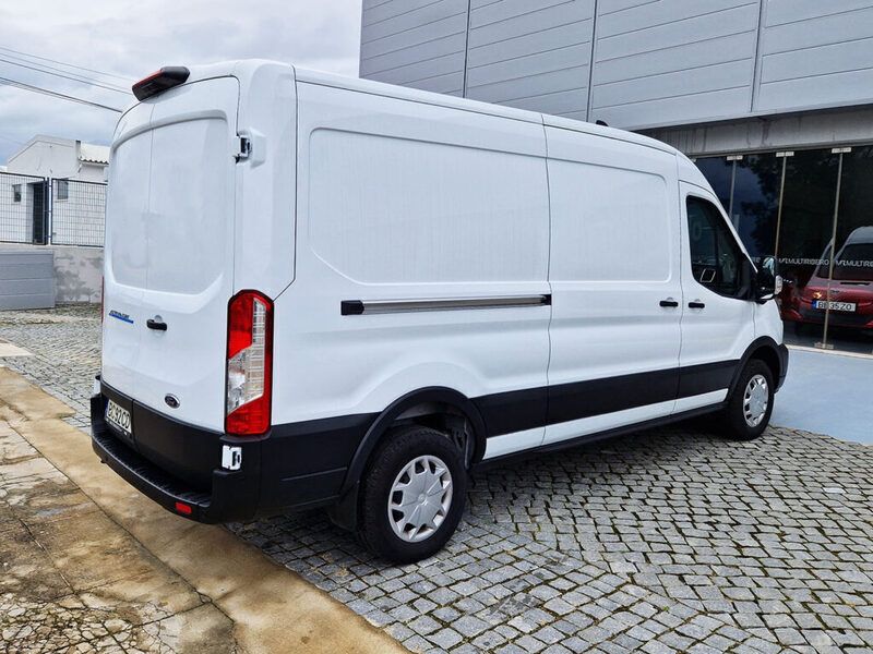Usado Ford E-Transit 135 kW (184 HP) 2023 Van
