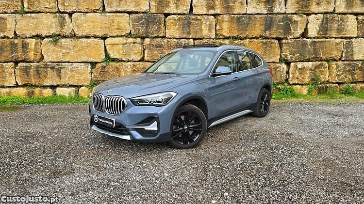 Usado BMW X1 220 HP (161 kW) 2021 Cinza SUV