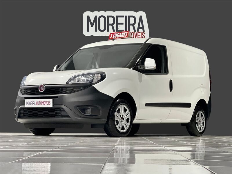 Usado Fiat Doblò Easy 95 HP (69 kW) 2021 Branco Monovolume