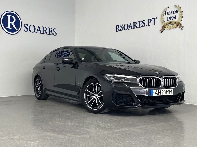 Cinza Usado 2022 BMW 520 Coupé | € 40.900 (Preço justo) - Imagem 1/4