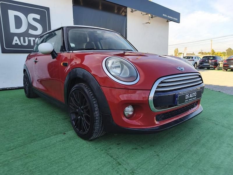 Vermelho Usado 2014 Mini Coupé Coupé | € 12.490 - Imagem 1/3