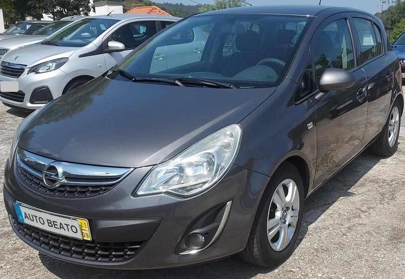 Cinzento Usado 2011 Opel Corsa Citadino | € 5.990 (Preço justo) - Imagem 1/4