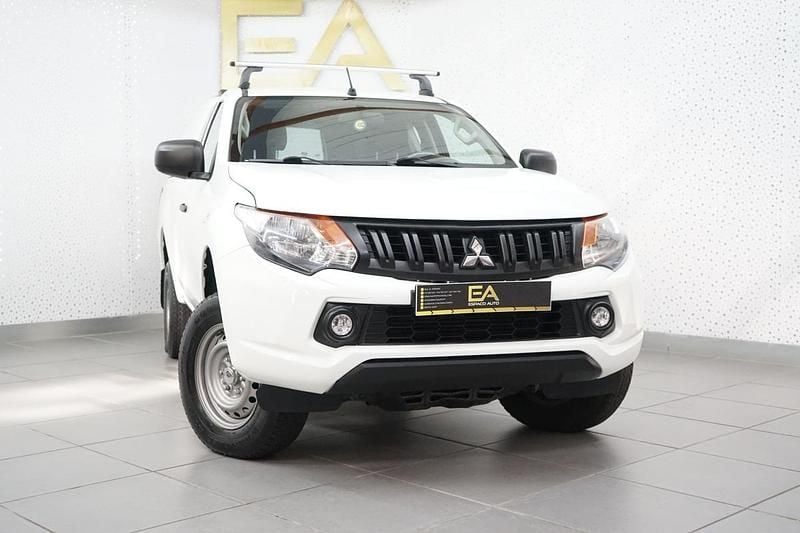 Branco Usado 2018 Mitsubishi L200 Instyle Pickup | € 21.480 (Caro) - Imagem 1/4