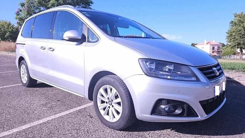 Cinzento Usado 2016 Seat Alhambra Monovolume | € 19.450 - Imagem 1/4