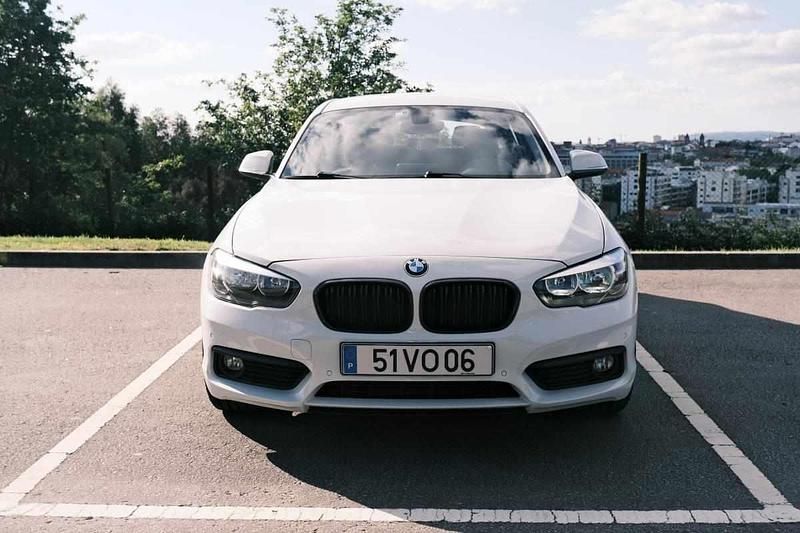 Branco Usado 2018 BMW 116 Citadino | € 16.000 (Bom preço) - Imagem 1/4