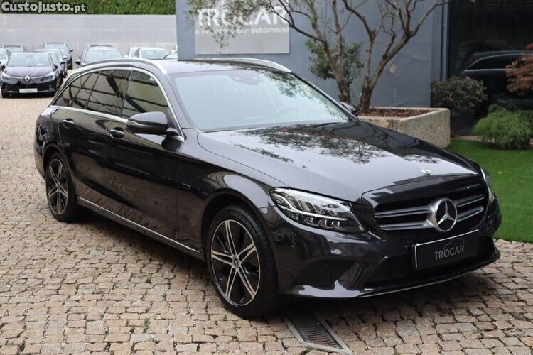 Preto Usado 2020 Mercedes C300e Avantgarde Carrinha | € 27.950 (Preço justo) - Imagem 1/1