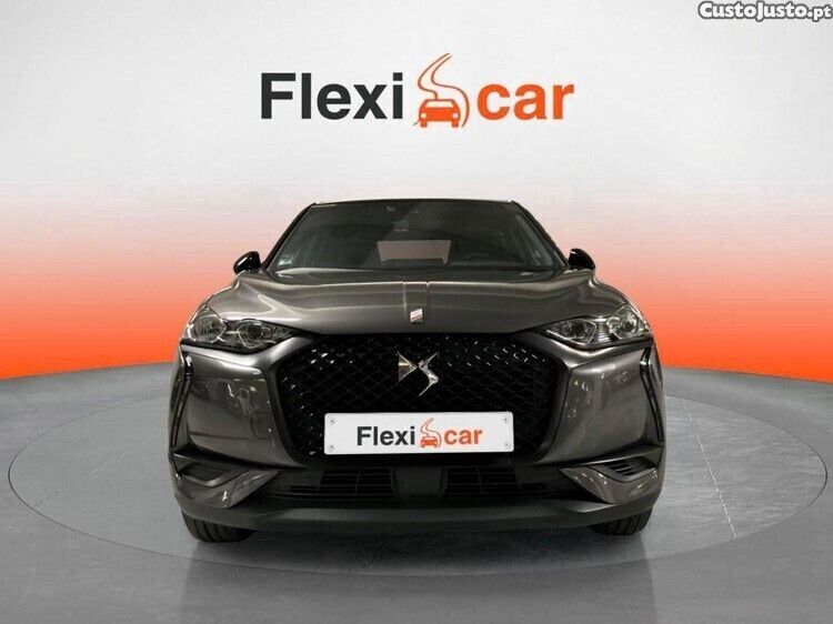 Cinza Usado 2021 DS Automobiles DS3 Crossback E-Tense Performance SUV | € 22.980 (Preço justo) - Imagem 1/1