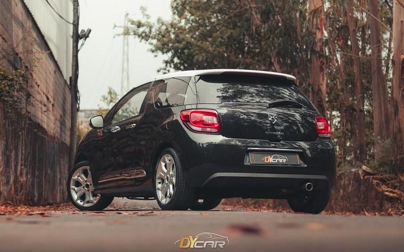 Usado Citroën DS3 So Chic 92 HP (67 kW) 2012 Preto Coupé