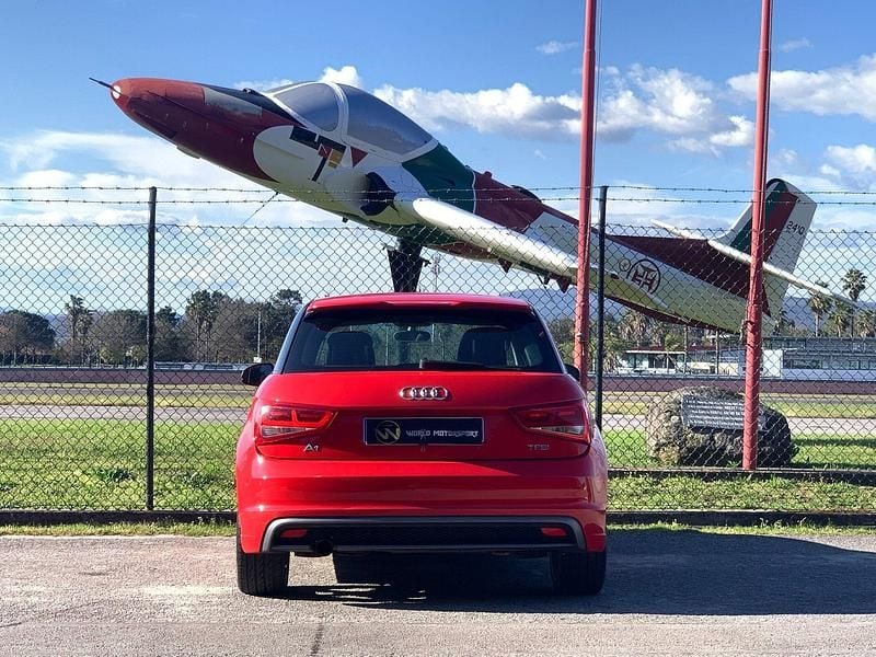 Usado Audi A1 S-Line 86 HP (63 kW) 2013 Vermelho Citadino