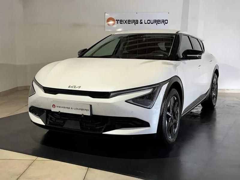 Branco Novo 2025 Kia EV6 SUV | € 45.900 (Caro) - Imagem 1/4
