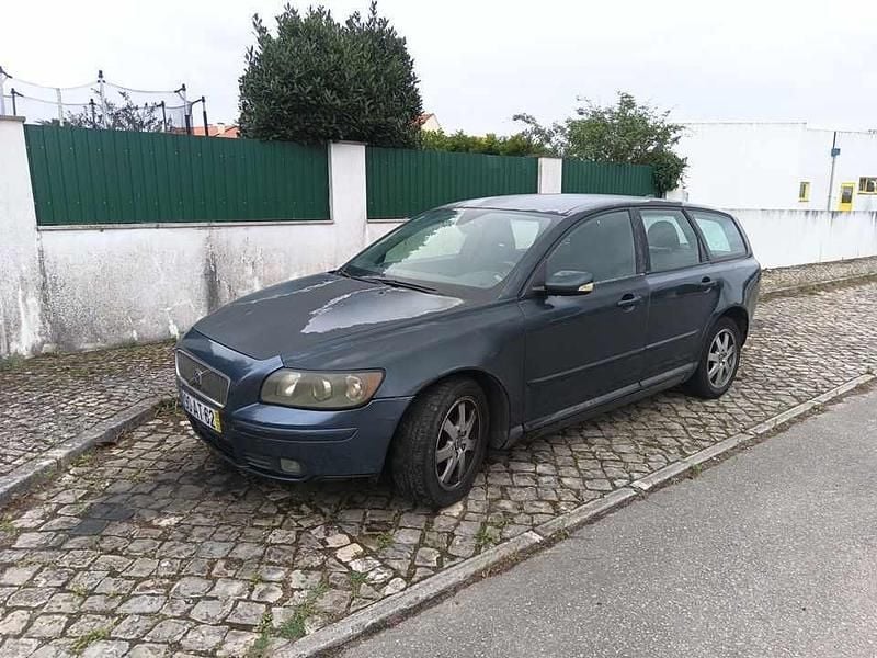 Usado Volvo V50 136 HP (100 kW) 2005 Azul Carrinha